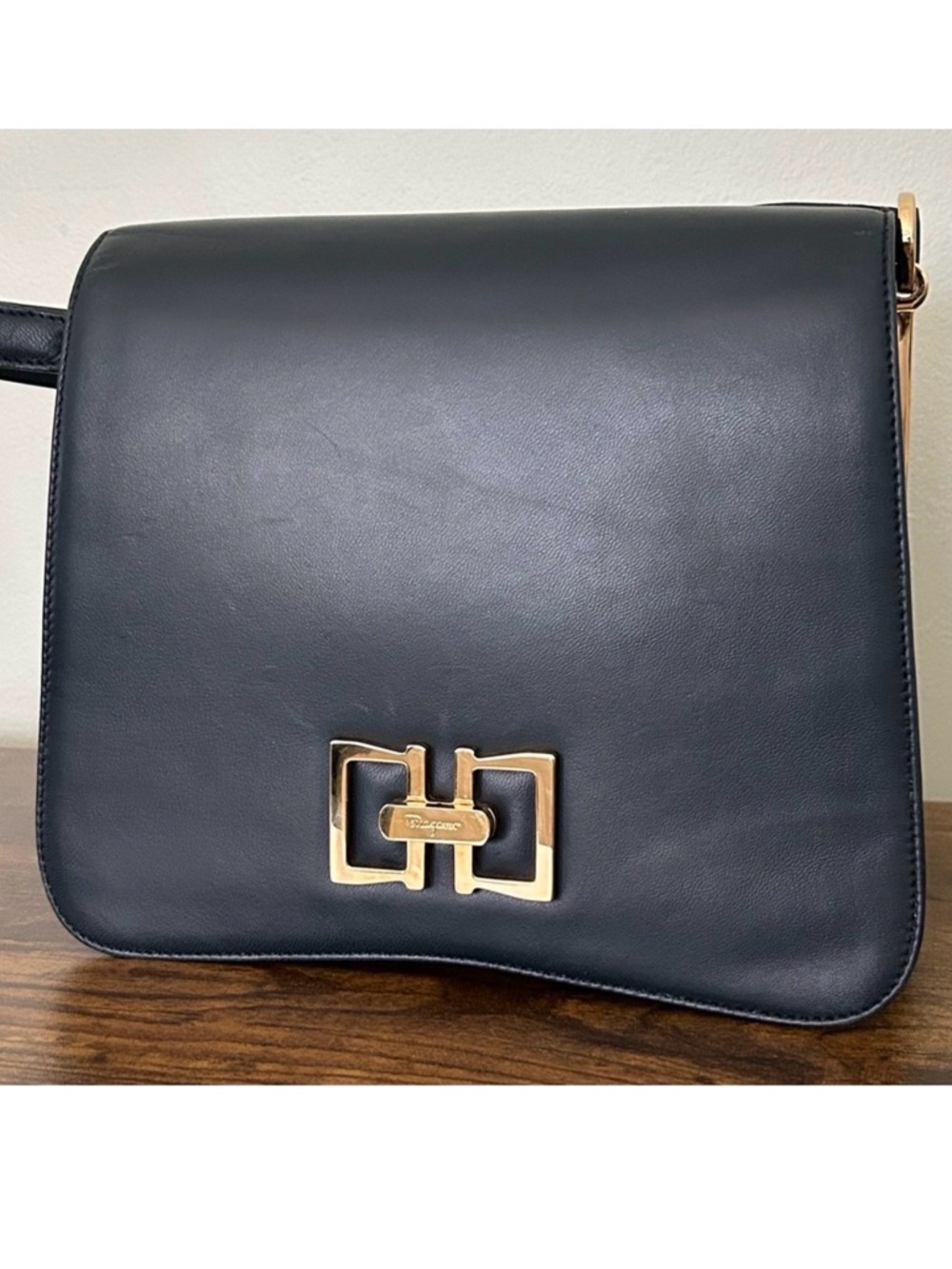 Authentic Salvatore Ferragamo Studio Box Navy Leather Gold Gancio Med EUC